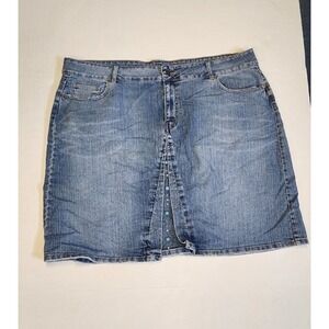 Kikit Womens  pleated knee length denim skirt with bead embellishments  Size 24